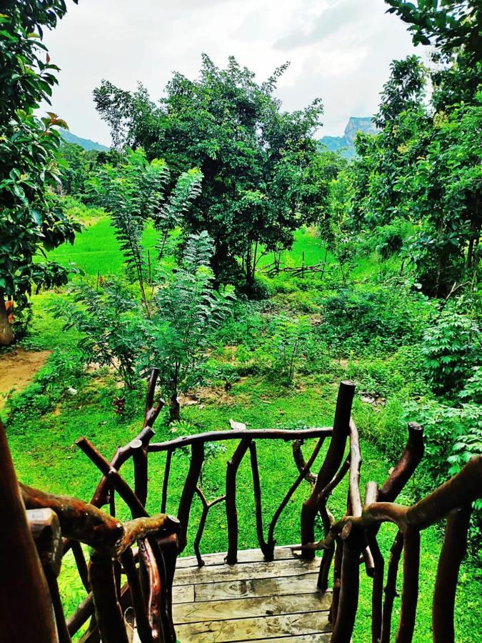 Sigiriya Rock Gate Tree House Hotel Luaran gambar