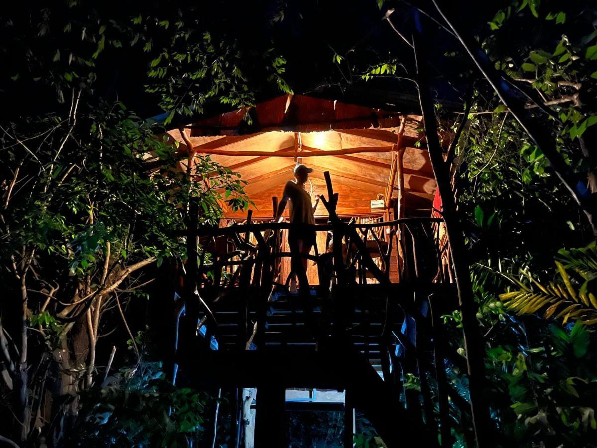 Sigiriya Rock Gate Tree House Hotel Luaran gambar