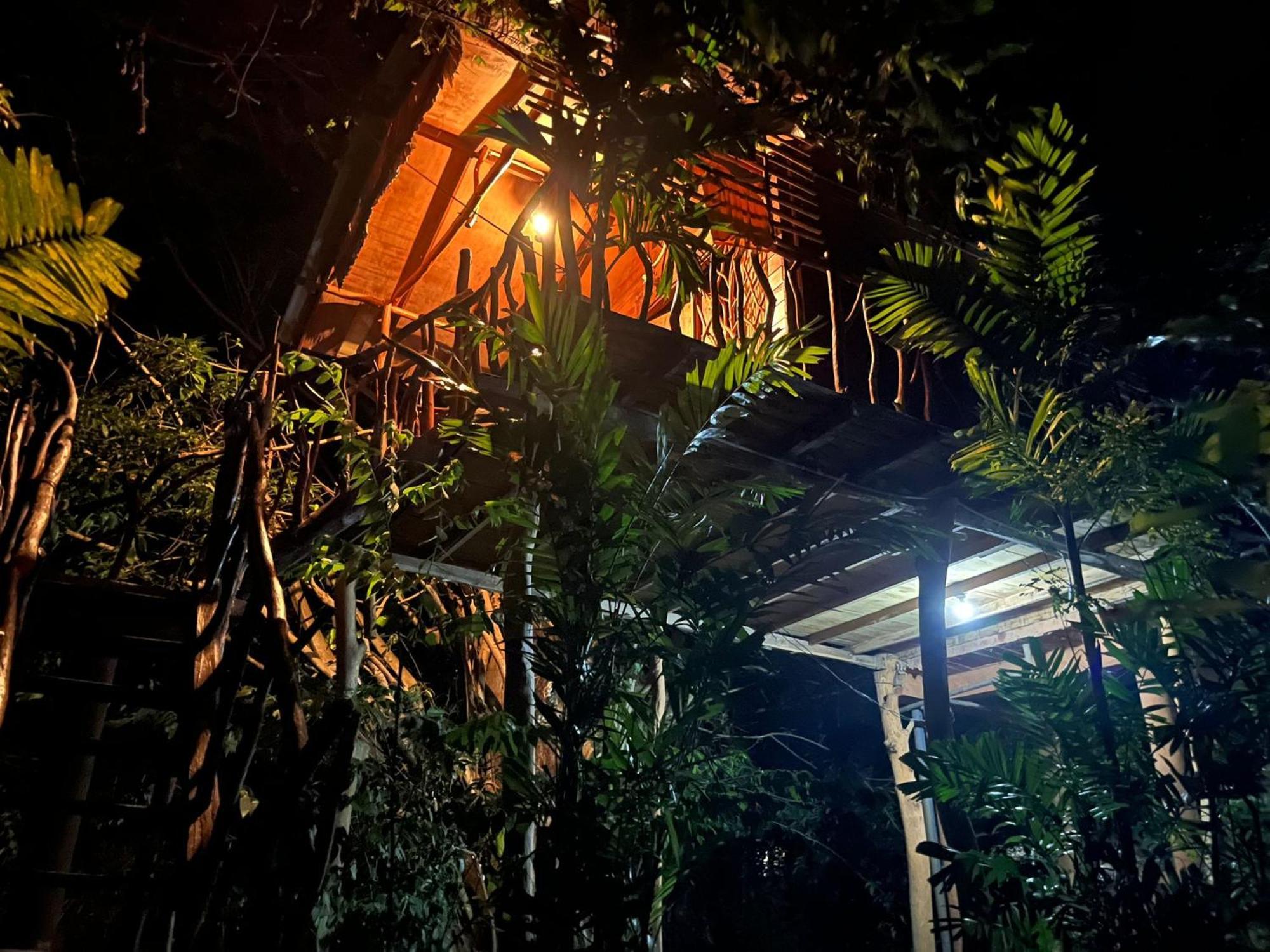 Sigiriya Rock Gate Tree House Hotel Luaran gambar
